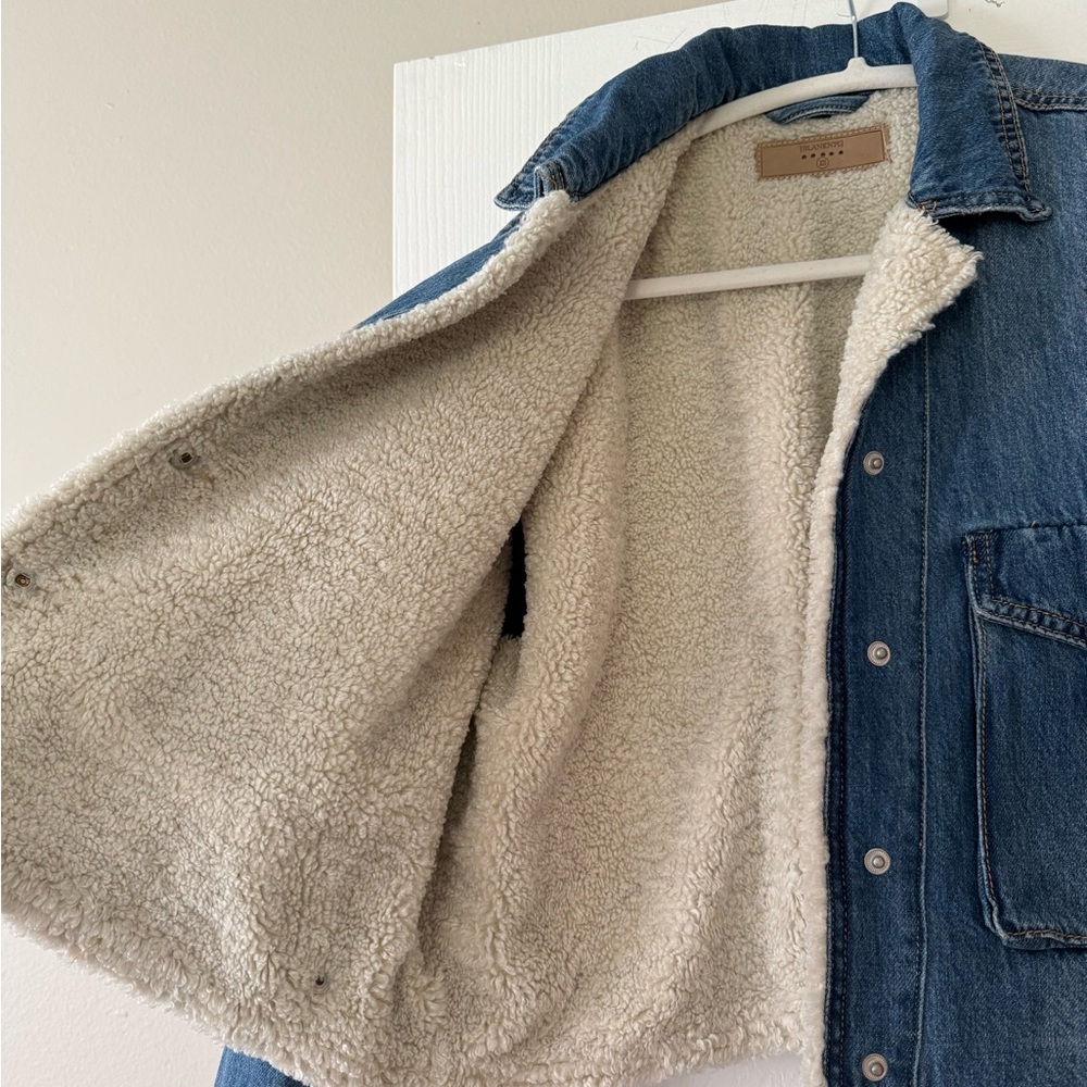 Blank NYC Denim Jacket with Sherpa Lining - Picture 3 of 4